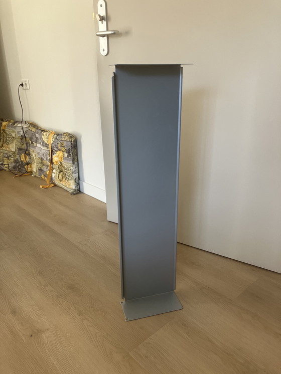 Image 1 of 2x Vitsoe 606 shelves grey