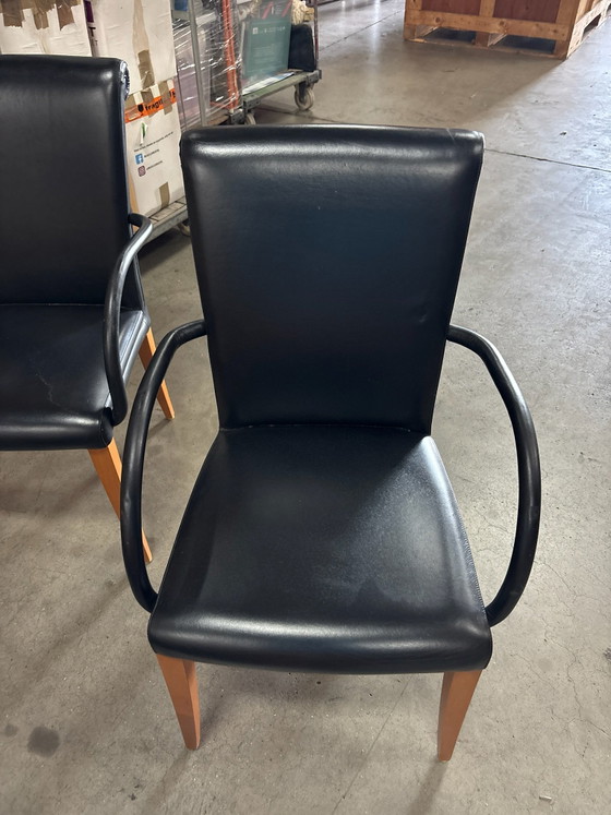 Poltrona Frau Vittoria set of 4, Dining chairs, Leather, Metal, Black (photo 6 of 6)
