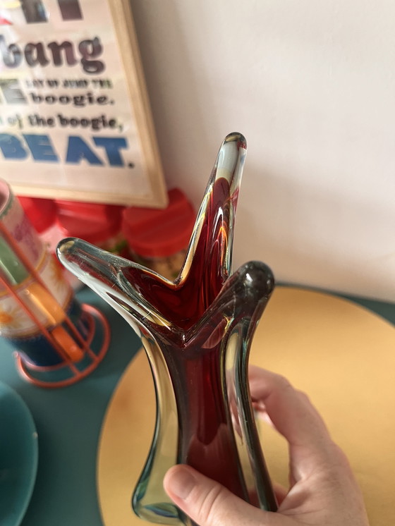 Image 1 of Vaso vintage di Murano – rosso con vetro Sommerso blu-verde – anni '60