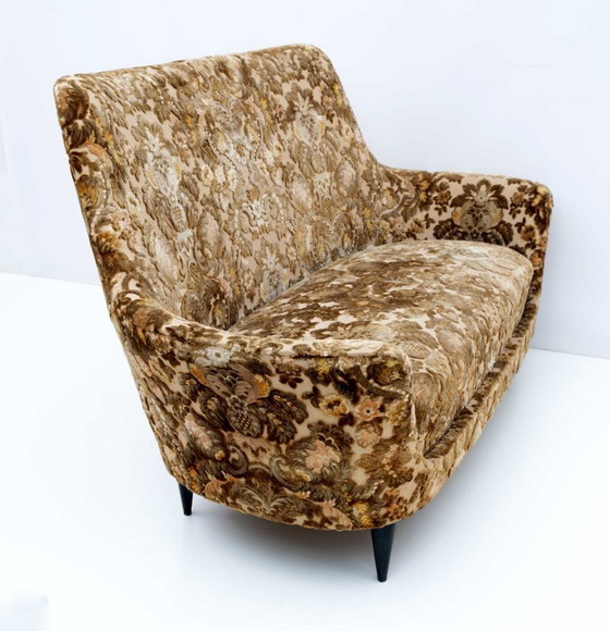 Image 1 of Mid Century Modern Italiaans Gebogen Kleine Sofa 1950