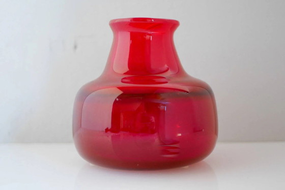 Image 1 of Red glass vase by Erik Höglund for Bodafors, 1960s