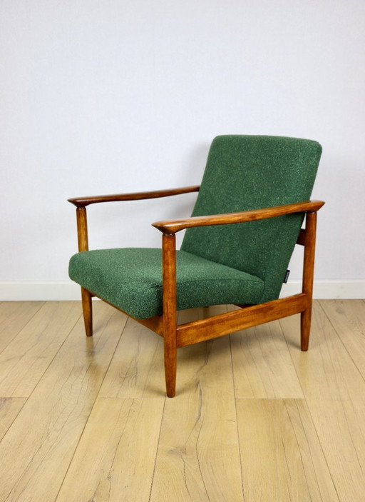 Fauteuil GFM-142, design d'Edmund Homa des années 70, en bouclette verte - 2 exemplaires disponibles