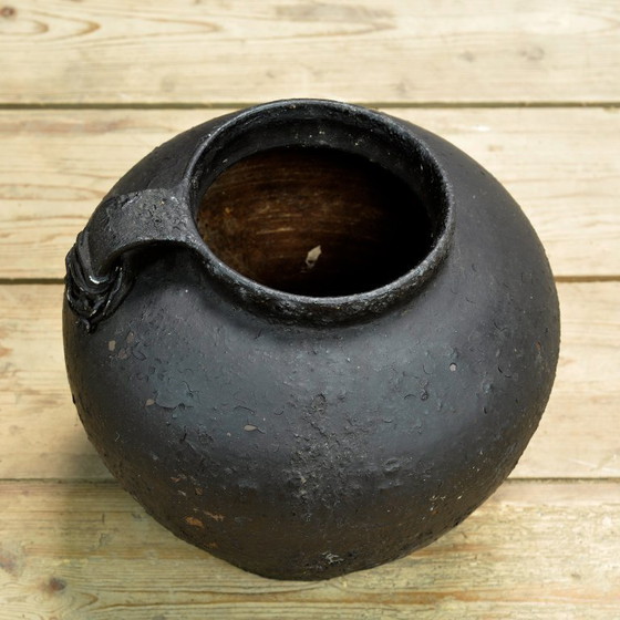 Image 1 of Pot en faïence ancienne de Moldavie, vers 1850