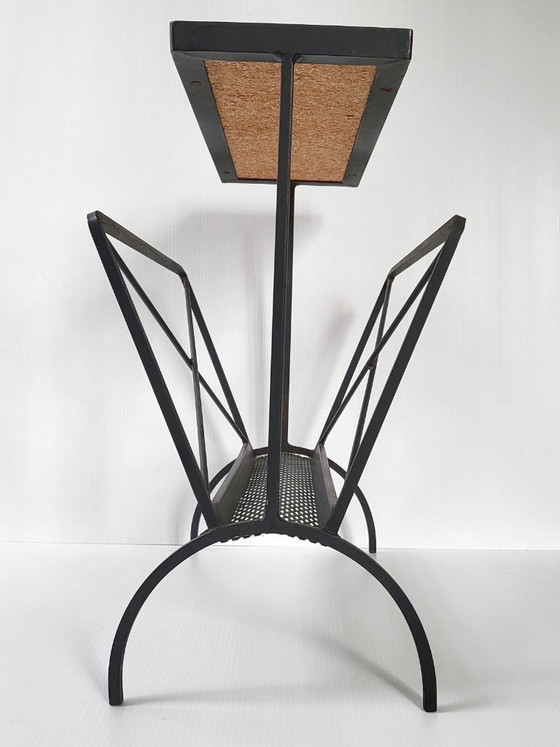 Image 1 of Tavolino laterale portariviste vintage anni '50 in ceramica e acciaio, anni '50, musica anni '50