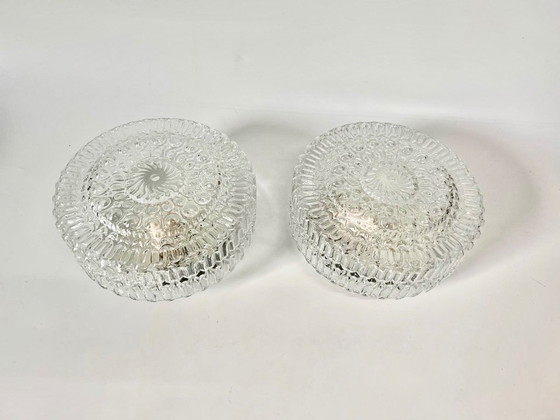 Image 1 of Set van 2 Vintage Plafondlamp Helder Rond Bewerkt Glas Seventies