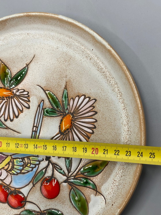 Vallauris Ceramic Wall Plate – Bird and Daisies – Crockery (photo 4 of 4)