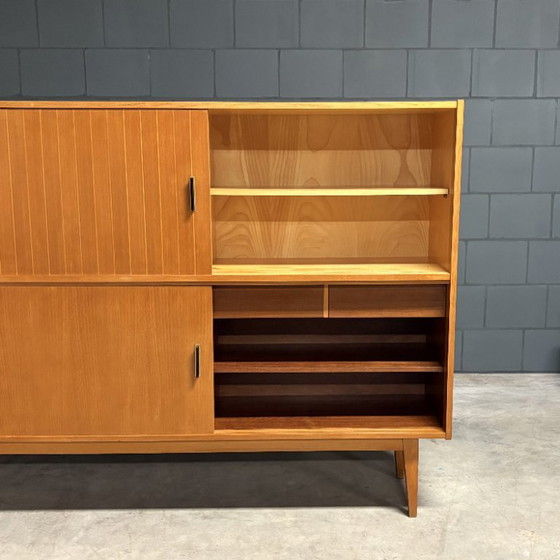 Credenza alta vintage – Bartels – anni '60 – Credenze alte, Glass, Wood (photo 7 of 17)