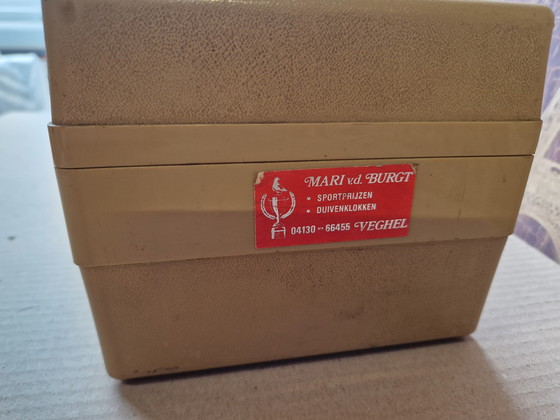 Image 1 of Alte Taubenuhr