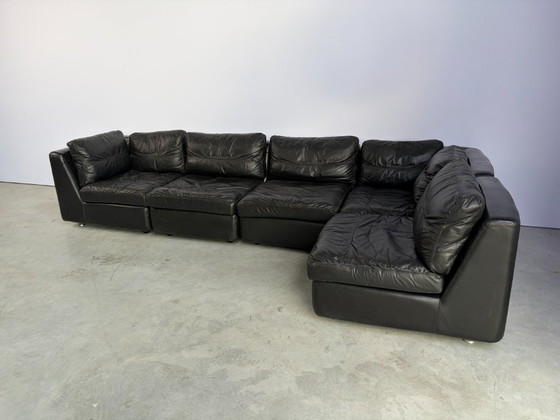 Divano modulare vintage in pelle nera, anni '70 – Divani modulari (photo 5 of 12)