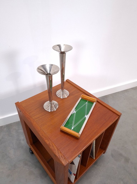 Mobiletto per giradischi in teak su ruote, tavolino, comodino, mobiletto 2 – Credenze, Wood, Plastic (photo 6 of 12)