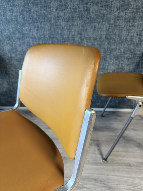 Image 1 of 2 sillas Dsc106 de Giancarlo Piretti para Castelli, década de 1960