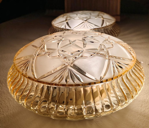 Par de apliques de pared/techo vintage de cristal de plomo de alta calidad con corte en forma de estrella.