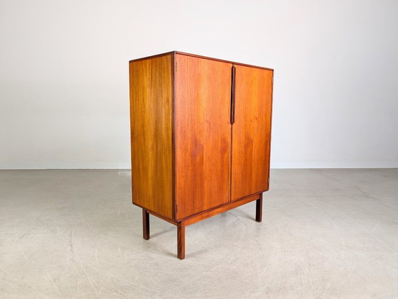 Image 1 of Armadio originale Asko Finland, cassettiera di metà secolo, teak vintage 2