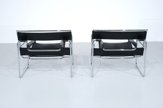 Image 1 of Pair of Wassily armchairs by Marcel Breuer for Knoll International - 1990s