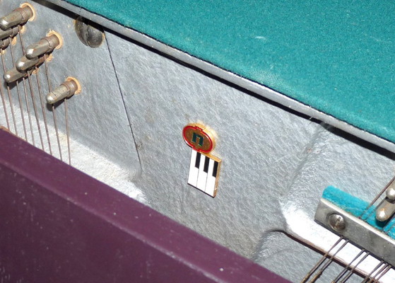 Piano de la marca Alexander Irmbach – Marcoen, Muebles, Metal, Plastic (photo 4 of 5)
