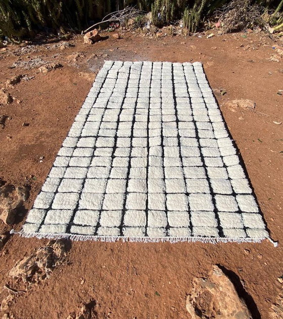 Moroccan Berber rug 300cm x 150cm – Rugs & carpets, Modern (photo 2 of 8)