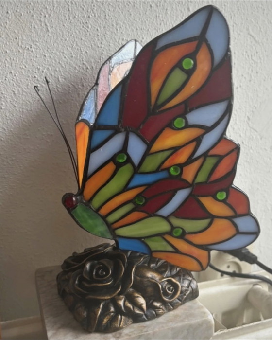 Image 1 of Tiffany Lamp - butterfly - vlinder