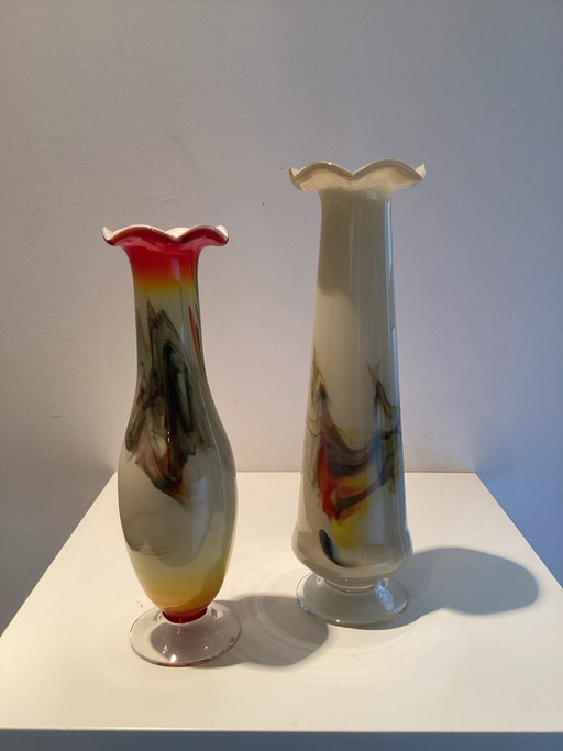 2 Vases opaline colorés.