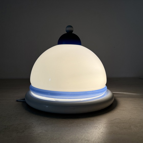 Image 1 of Applique vintage in vetro bianco e blu, anni '70