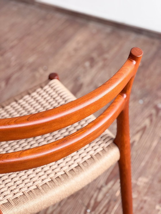 Image 1 of Zwei Teak-Esszimmerstühle, Modell 84 von Niels O. Møller für J.L. Moller, Dänemark