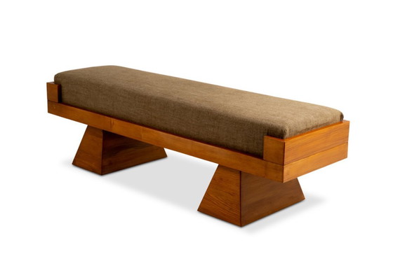 Image 1 of Panca in frassino e velluto mohair verde. Contemporanea