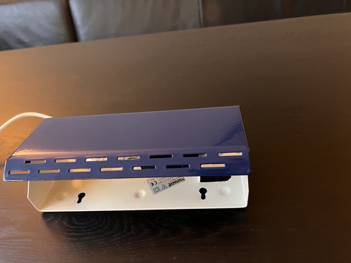 Massive wandlamp – blauw metaal – jaren 90 – modern design