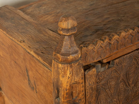 Antieke bruidskist uit de Swat-vallei – Opbergkast, Iron, Wood (photo 7 of 9)