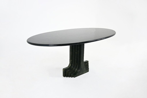 Ovale eettafel "Argo" van Carlo Scarpa voor Simon Gavina, jaren 70