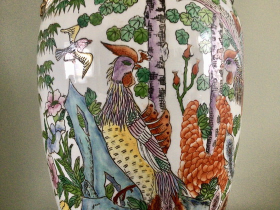 Image 1 of Grote Mid Century Chinese Family Rose Tafellamp Hoogte 76 cm 