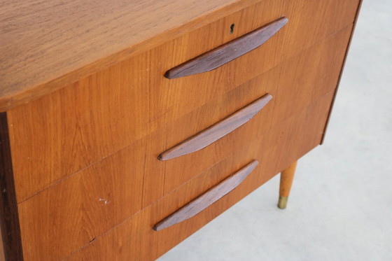 Image 1 of vintage teak Zweedse ladenkast 
