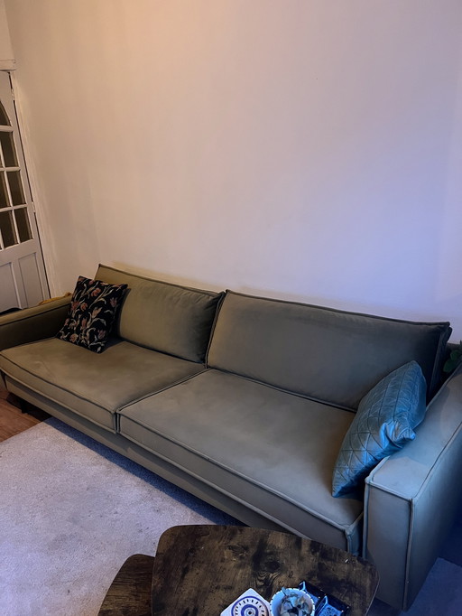 Nieuwe retro stijl bank