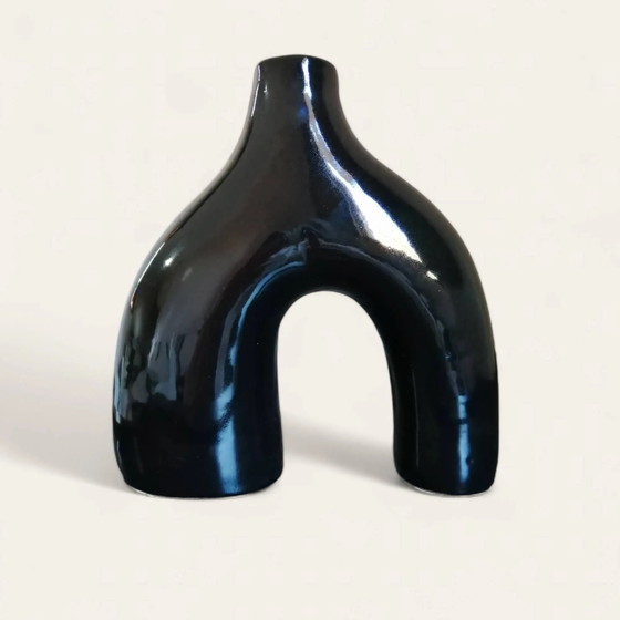 Schwarze Tunnelvase – Vasen, Porzellan, Keramik, Modern (photo 2 of 2)