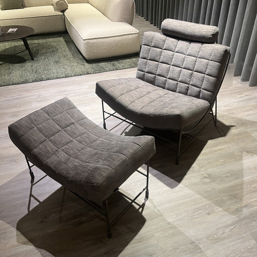 Leolux Volare armchair with ottoman