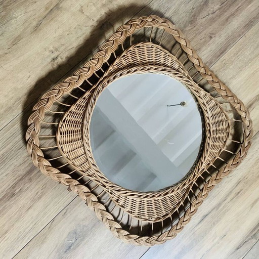 Wicker mirror