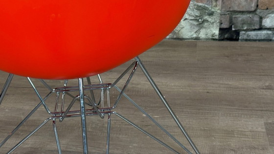 Vitra DAR – Oranger Kunststoff | Charles & Ray Eames – Sessel, Metal, Plastic (photo 10 of 15)