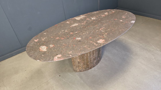 Image 1 of Table de salle à manger ovale vintage en marbre, années 1970