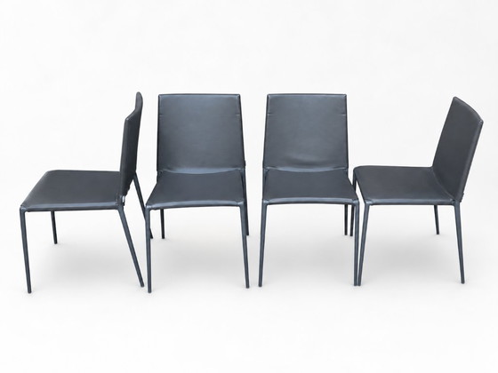 Image 1 of Juego de 4 sillas Alma de B&B Italia diseñadas por Roberto Barbieri – Piel original