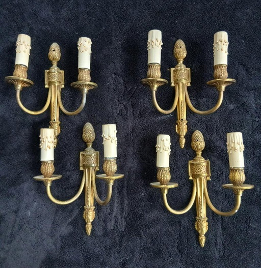 Lote de apliques de pared de bronce Luis XVI