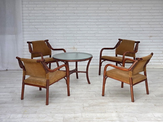 Image 1 of Ensemble de fauteuils de café danois des années 1970, en rotin et tissu nubuck.