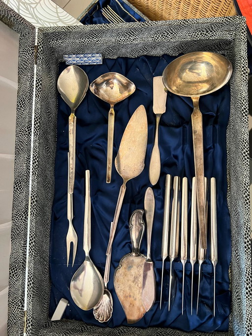 Besteck Luxador 6 Personen Drache Solingen, 51-Teilig Mit 100 Silber Platiert