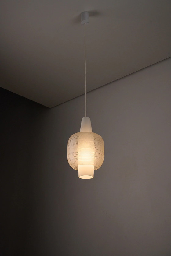 Lampada a Sospensione in Vetro Ghiaccio con Diffusore in Opalina, Plafoniere, Cromo, Bianco (foto 2 di 9)