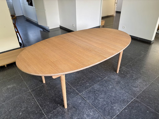 1x Carl Hansen & Son CH338 tafel + 2 verlengstukken 