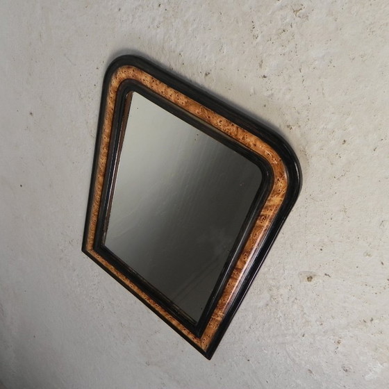 Louis Philippe mirror in faux burr walnut frame, 1917, Wood, Glass, Black, Klassiek (photo 4 of 9)