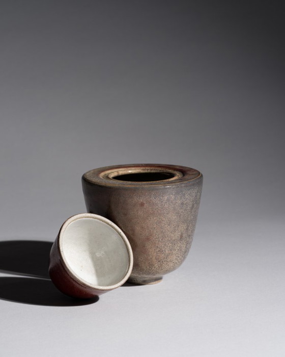 Image 1 of Studio Ceramic Box Duo – Mario Enke, Duitsland, 2010 · Sculpturale containers van steengoed, gebakken in reductieoven