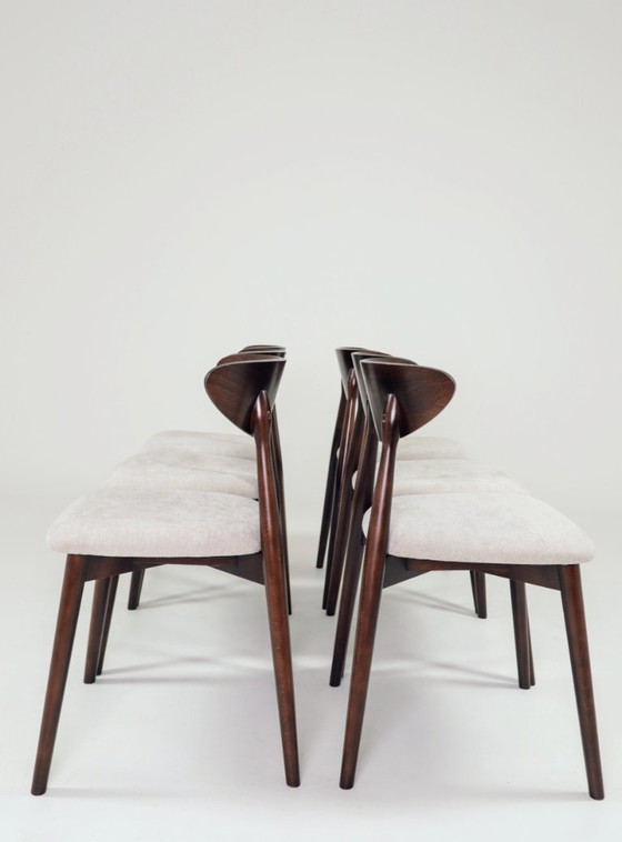 Image 1 of Moderne set van 6 eetkamerstoelen, ecru Farbic en donker walnoot beukenhout