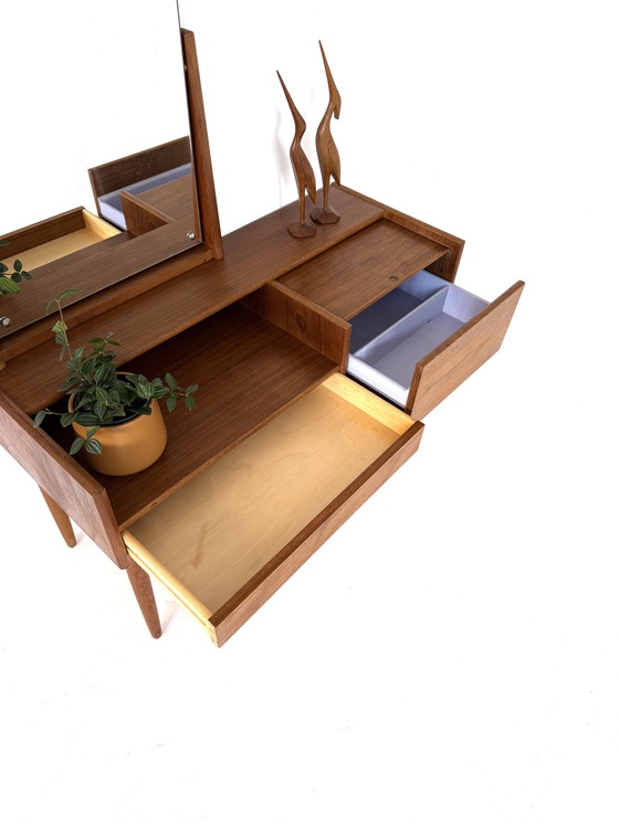 Image 1 of Coiffeuse vintage en teck, Melvin Mikkelsen Furniture '60