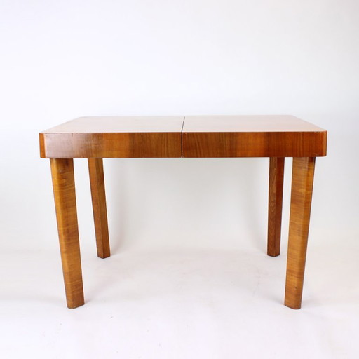 Uitschuifbare eettafel in mid-century modern stijl van Tatra, jaren 1950.
