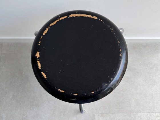 1x Taburete "Dot" de mediados de siglo, 1968, de Arne Jacobsen para Fritz Hansen #2 – Metal, Wood, Vintage (photo 5 of 10)