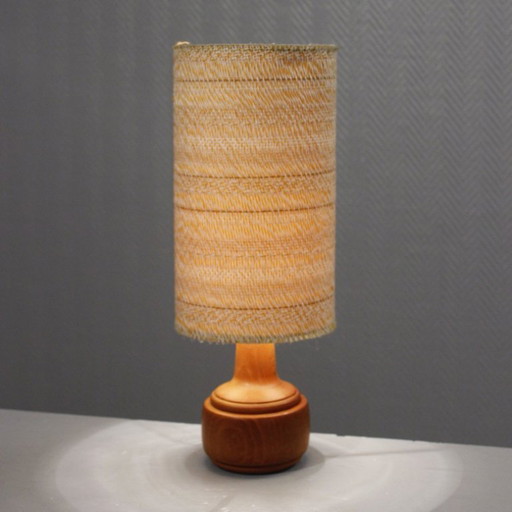 Lampada da tavolo vintage in stile scandinavo, legno tornito e tessuto, anni '70