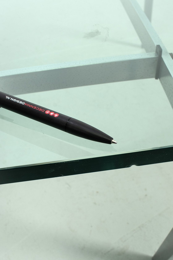 Image 1 of Table basse Poul Kjærholm PK-61